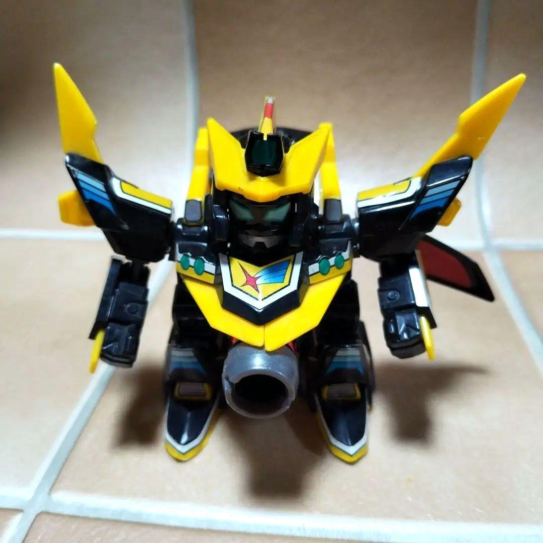 ビーダマン希少⭐B ビーダマン爆外伝⭐〈写真1.2枚目〉4体セット