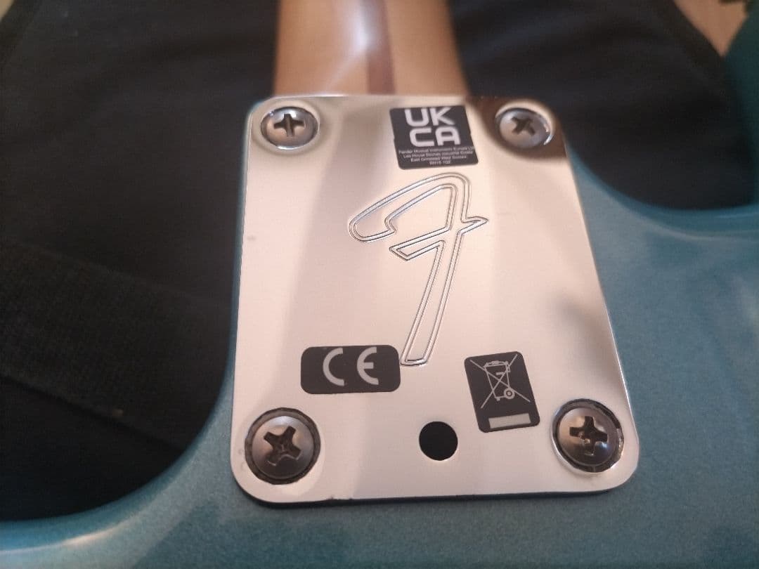 ギター Fender Player Stratocaster Floyd Rose