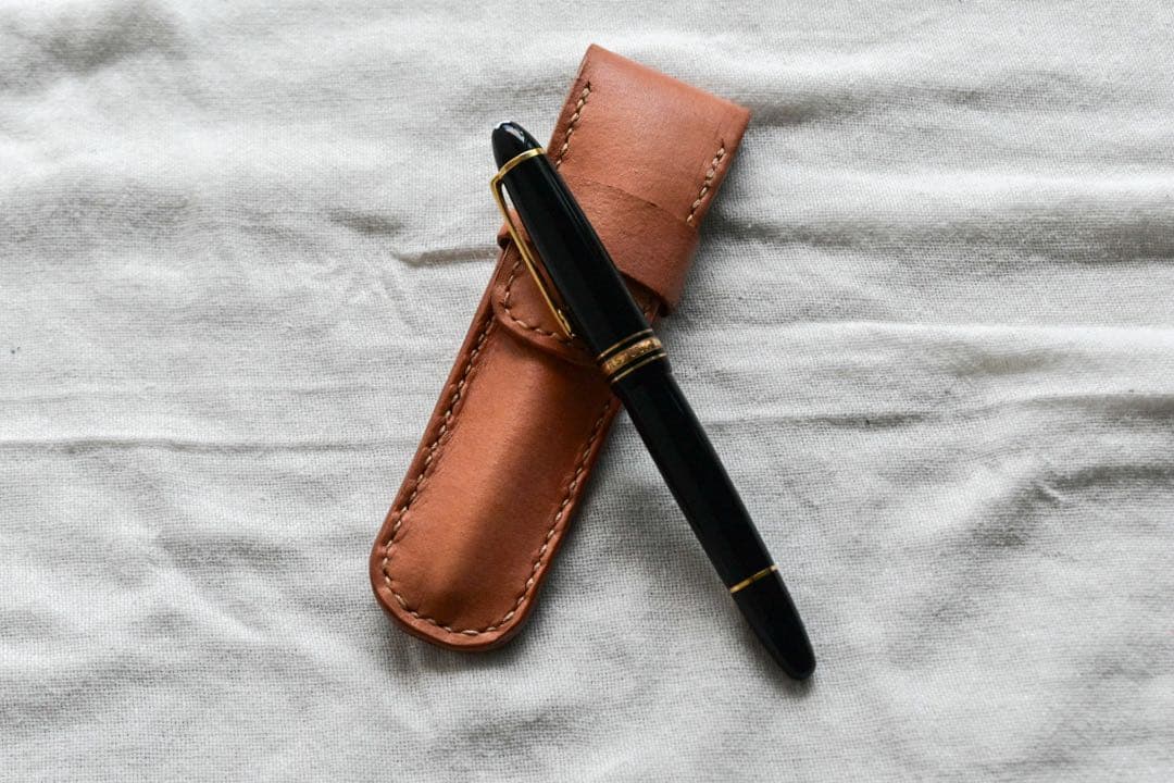 モンブラン　万年筆とレザーケース