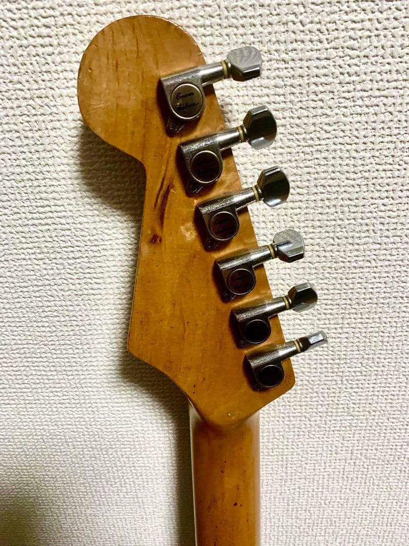 エレキギター コンポーネント　p90