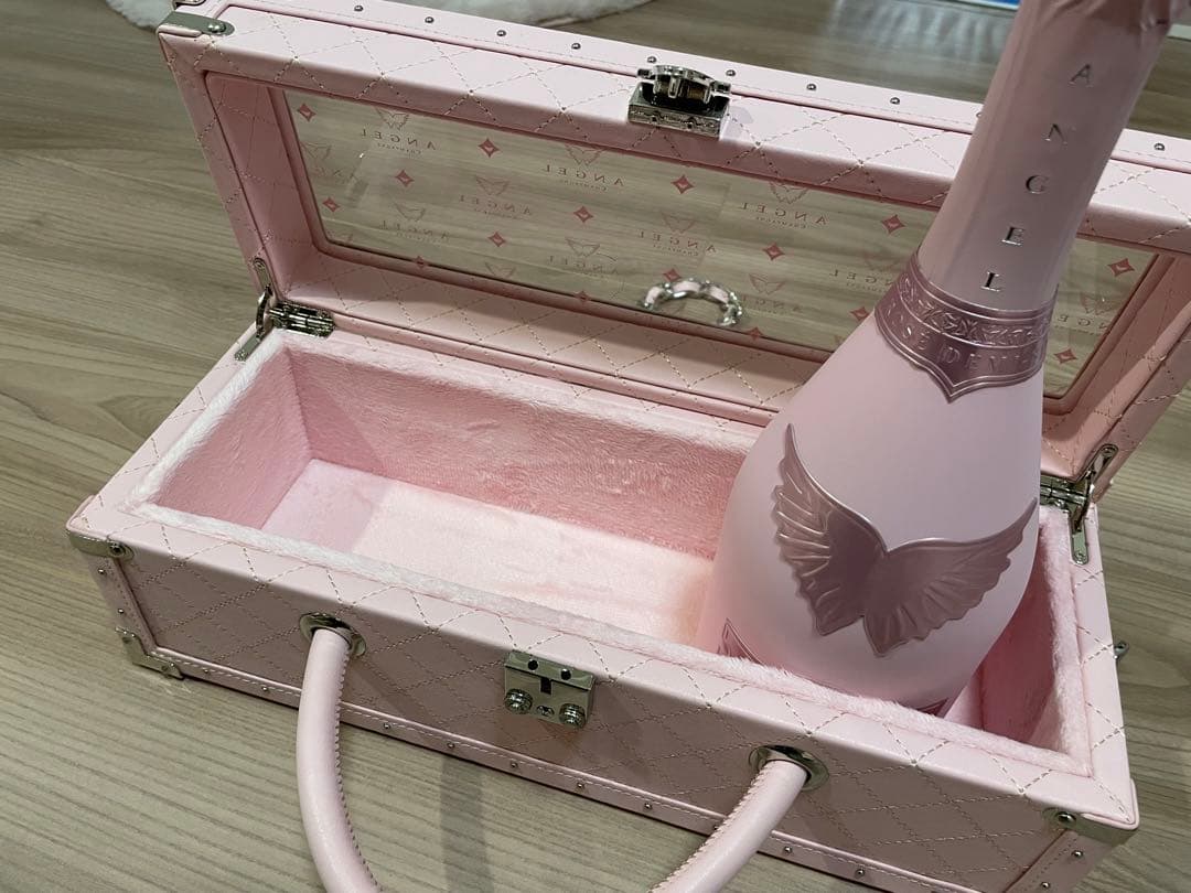 エンジェル シャンパン 未開栓 ピンク レザータイプ