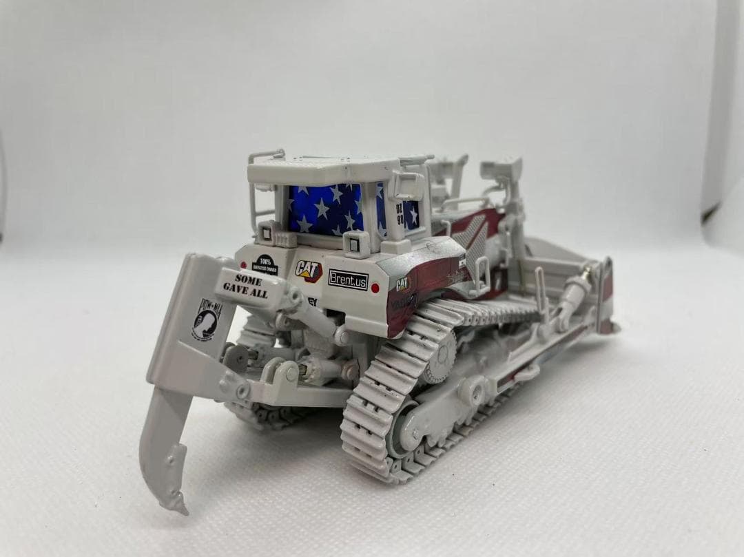 ミニカー 505-026 DM 1/50 CAT D8T TRACK-TYPE