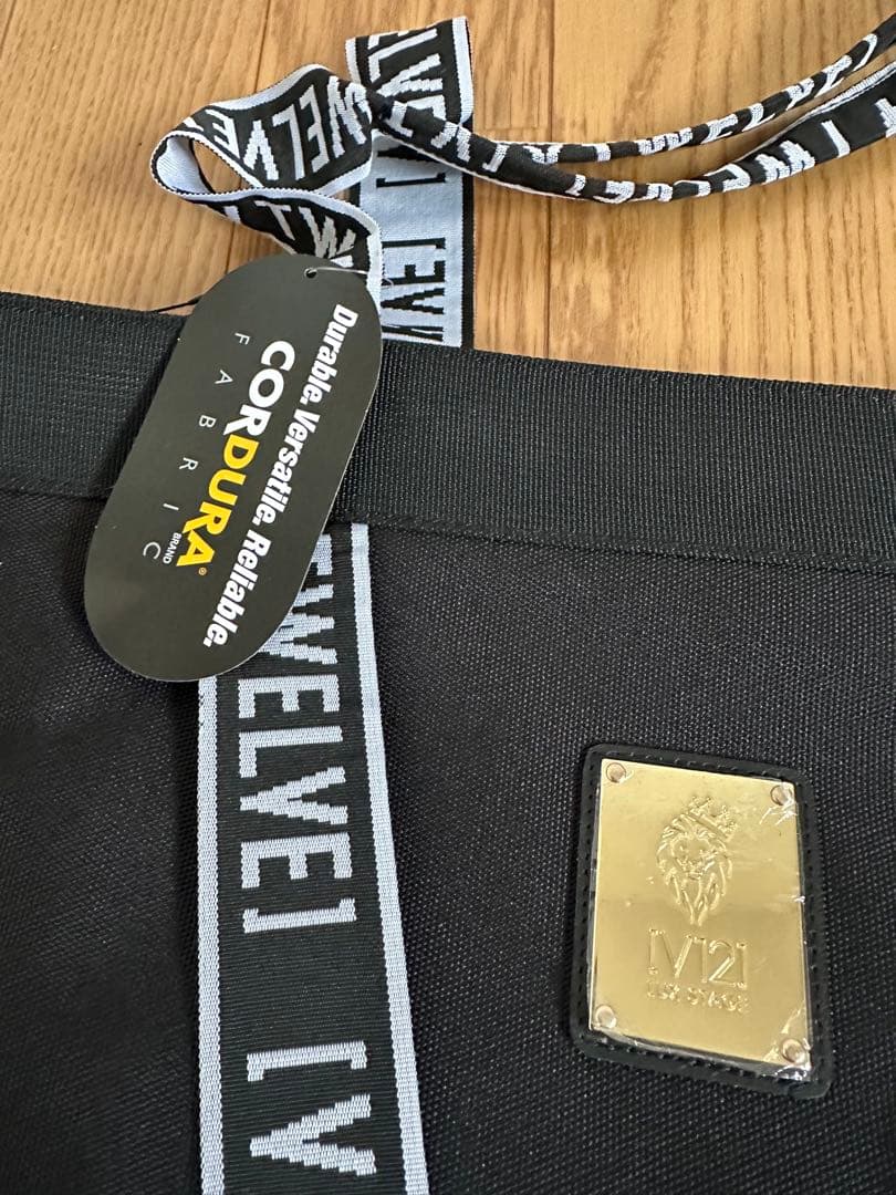 値下　V12 ブラックトートバッグ 新品未使用