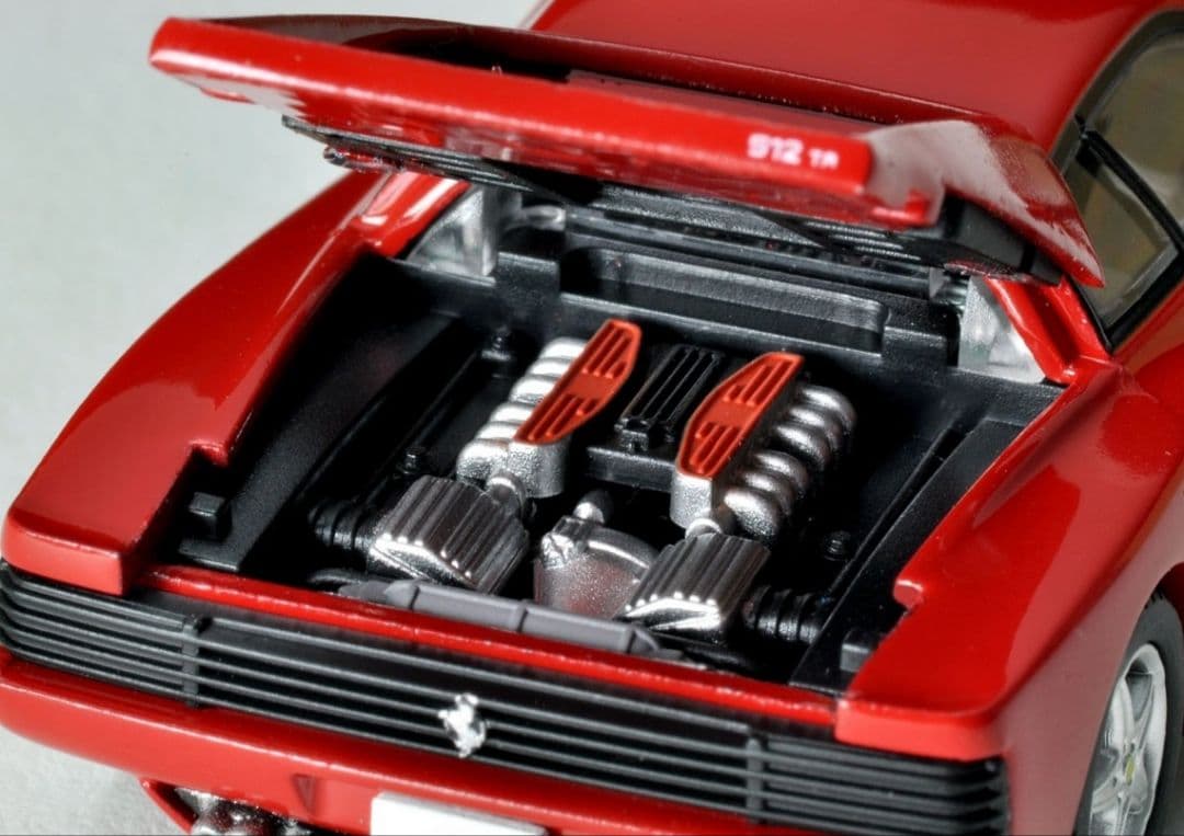 トミカ リミテッドヴィンテージ ネオ フェラーリ 512 TR (赤)