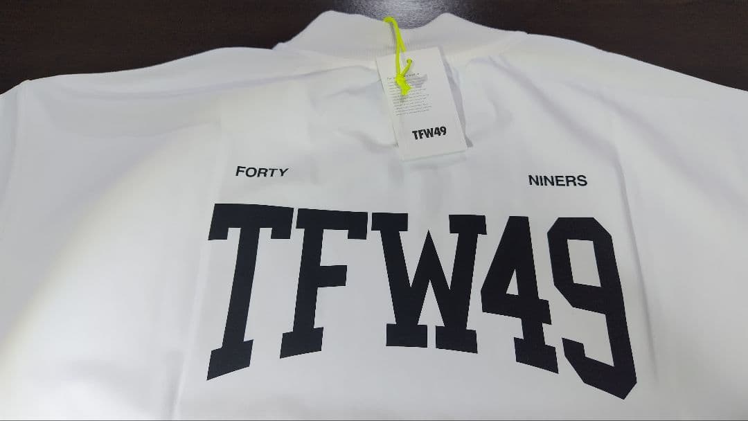 新品未使用　TFW49 ホワイトシャツ メンズウェア　モックネック