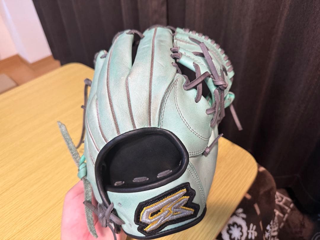 GSグローブ　ゴリラスポーツ　カエル