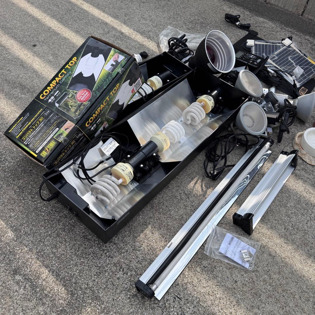 EXO TERRA 爬虫類用照明器具など