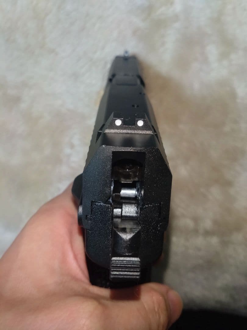 【美品】 東京マルイ ガスブロ USP 9mmフルサイズ マガジン３本付き