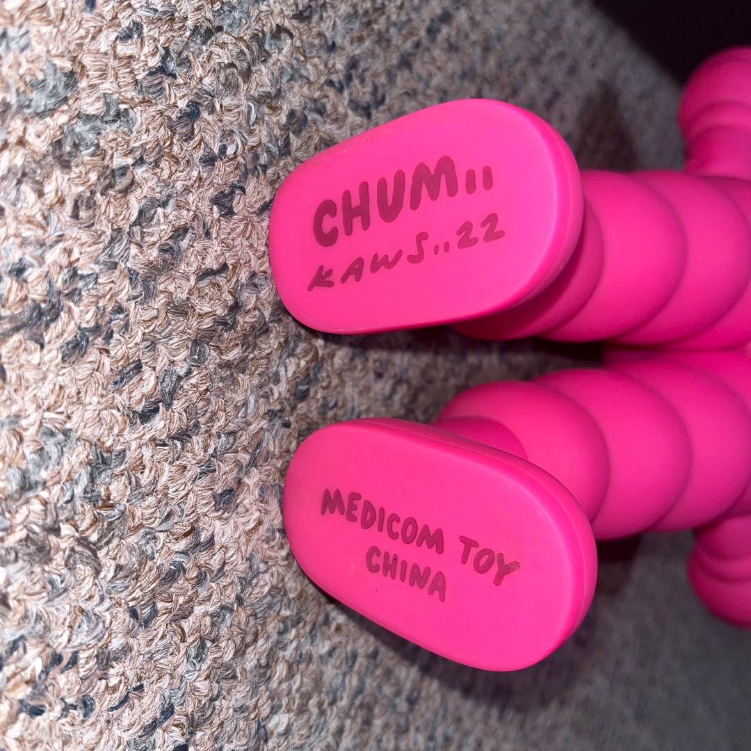 KAWS CHUM フィギュア ピンク