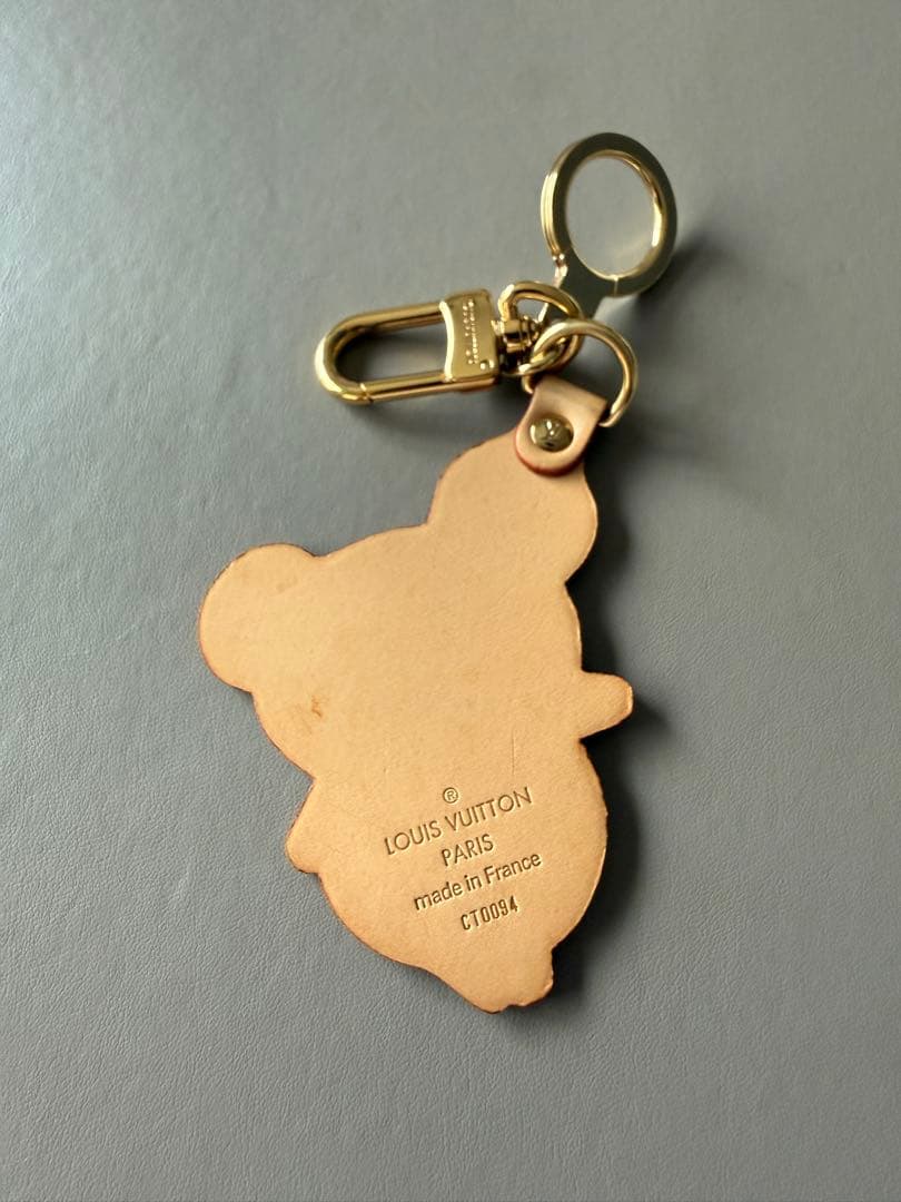 Louis Vuitton クマ型キーホルダー