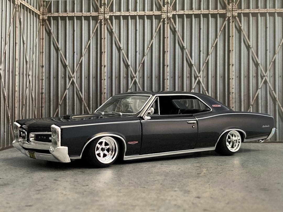 1/24 1966年型ポンティアックGTO（カスタム品）