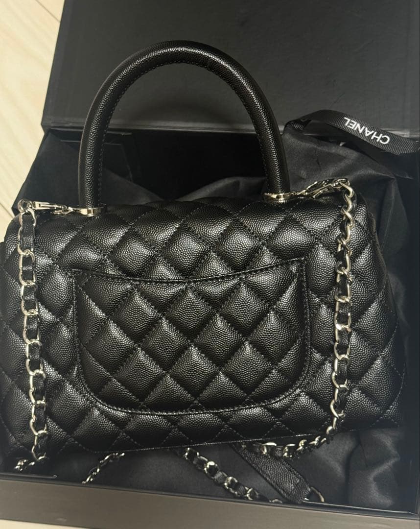 mノベルティ CHANEL ブラック ショルダーバッグ