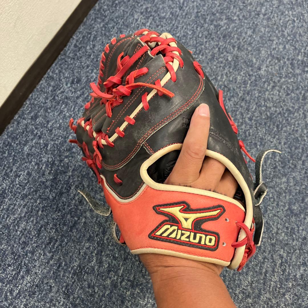 Mizuno 軟式グローブ 黒/赤ファーストミット