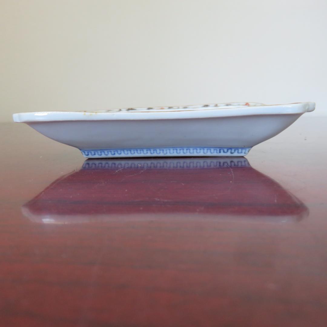 角皿 江戸 中期 後期 柿右衛門様式 花唐草 松竹梅 花弁縁 木箱