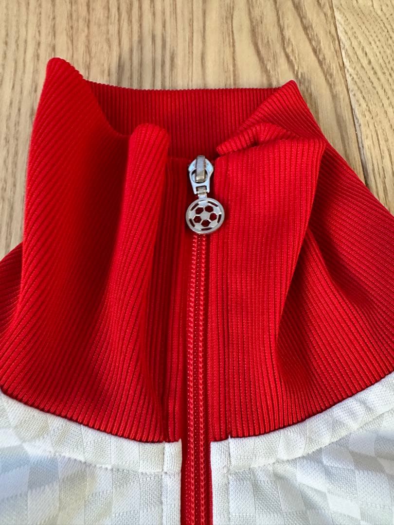 激レア アディダス　リバプールFC　ロゴ刺繍　トラックジャケット　ジャージ