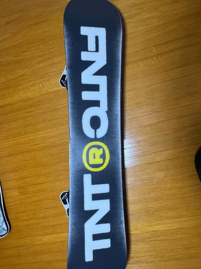 最終値下げ‼️スノボー板FNTCビンディングFLUX