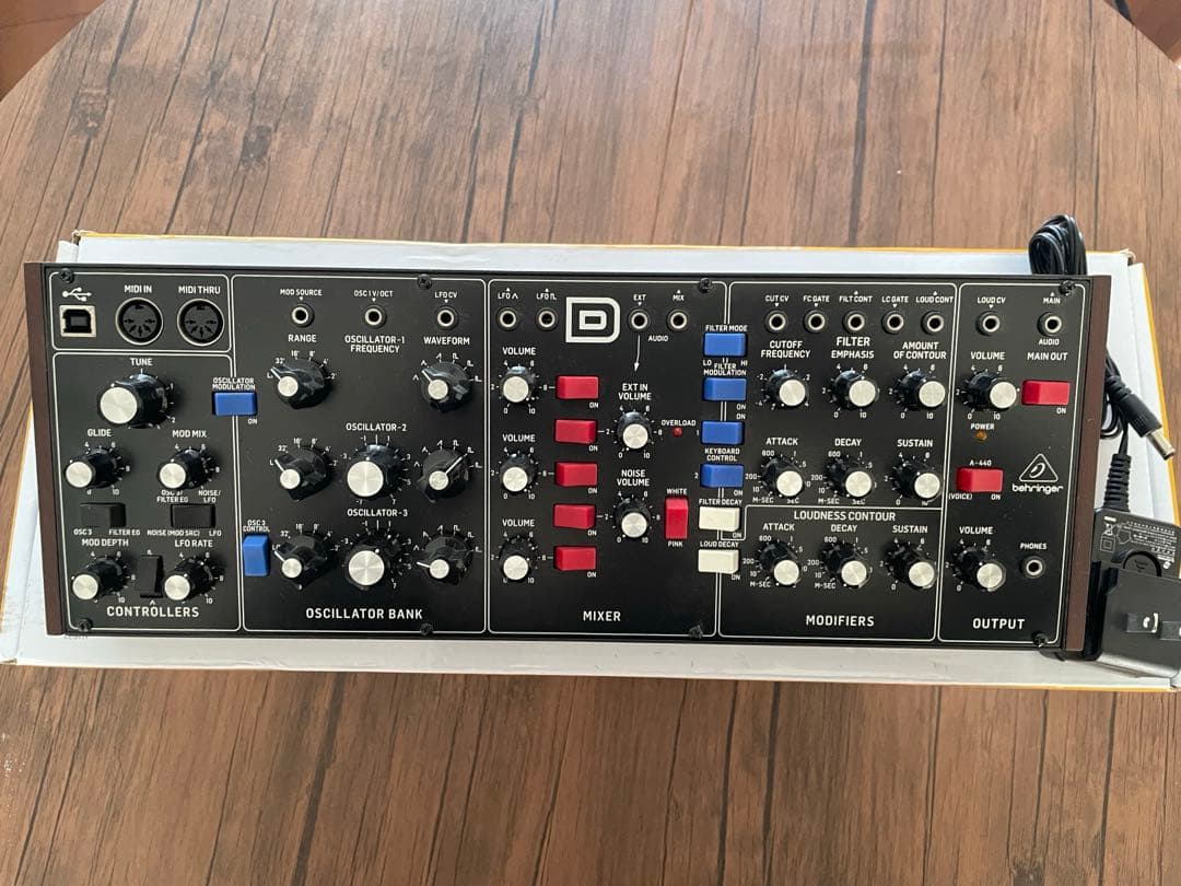 behringer MODEL D アナログシンセ