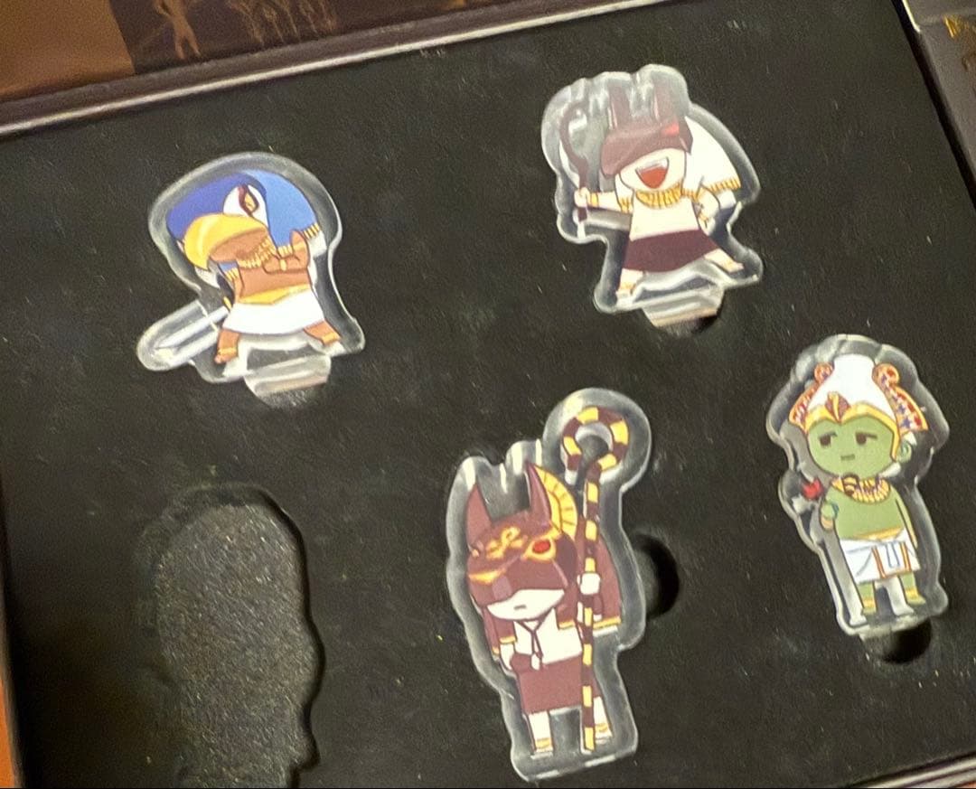 エネアド ホルス　セト　グッズ　ピンバッジ