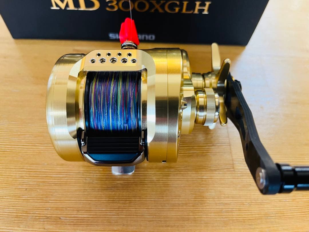 シマノ　23カルカッタコンクエストMD 300XGLH