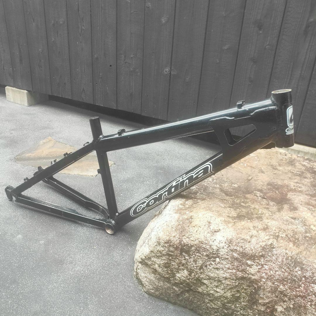 コルチナ　マウンテンバイクフレーム　ダードジャンプ　ダウンヒル　プレイバイク