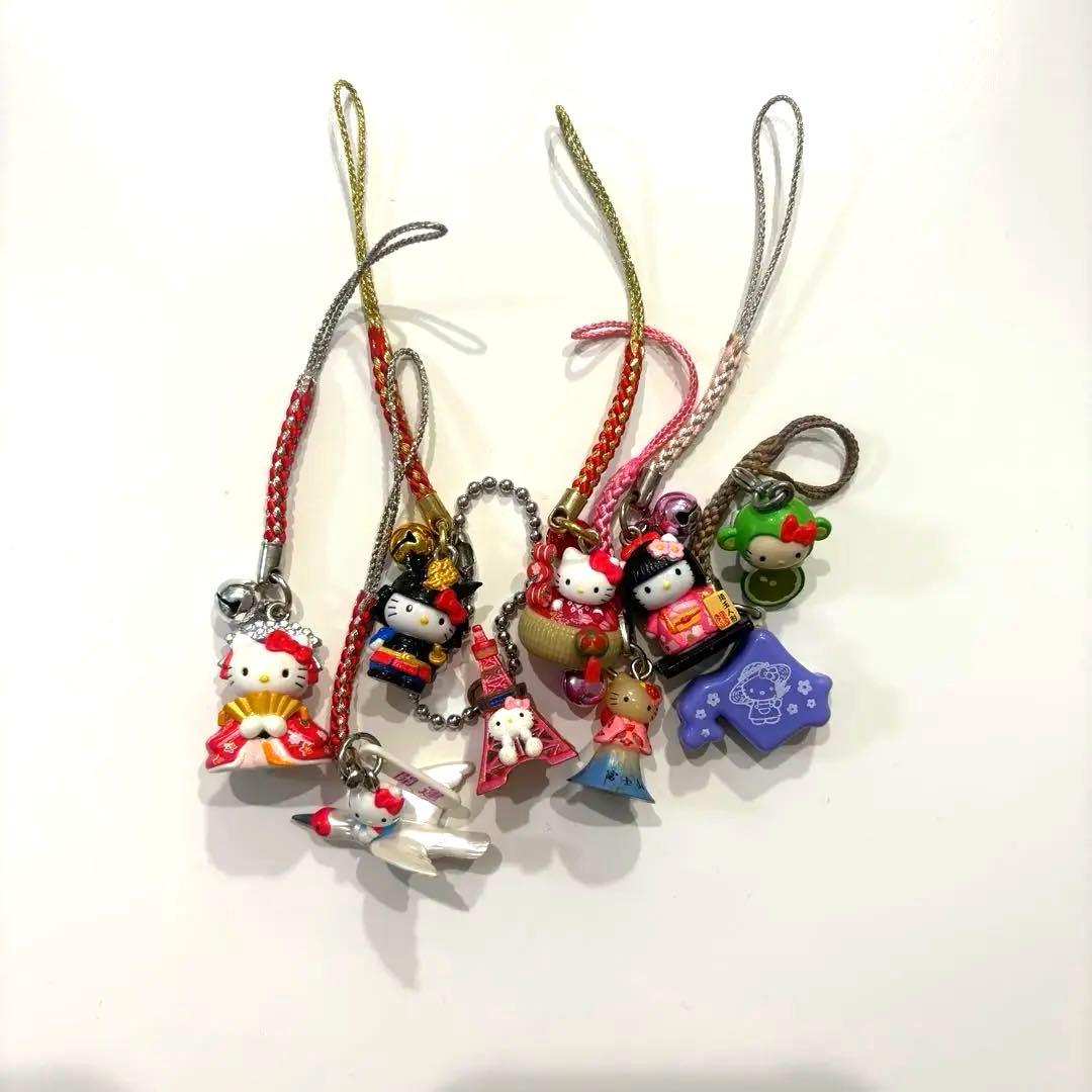 ご当地ストラップ　Hello Kitty
