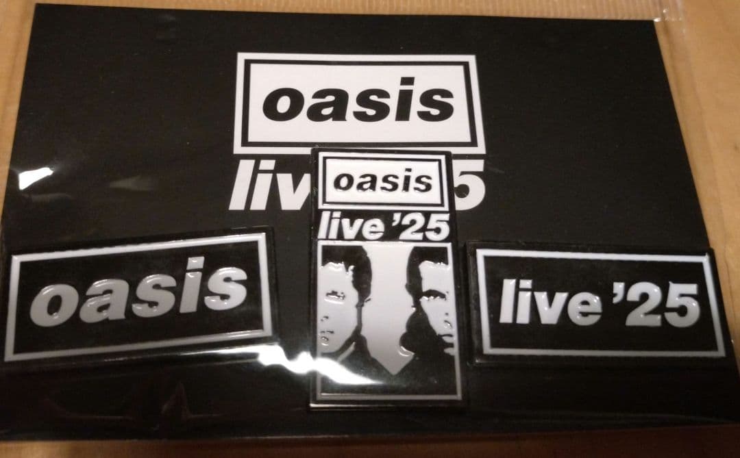oasis live '25 限定ピンバッチセット