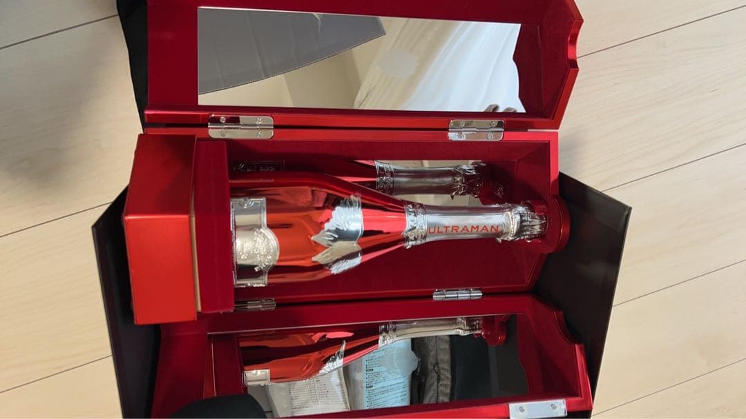 ウルトラマン　シャンパン