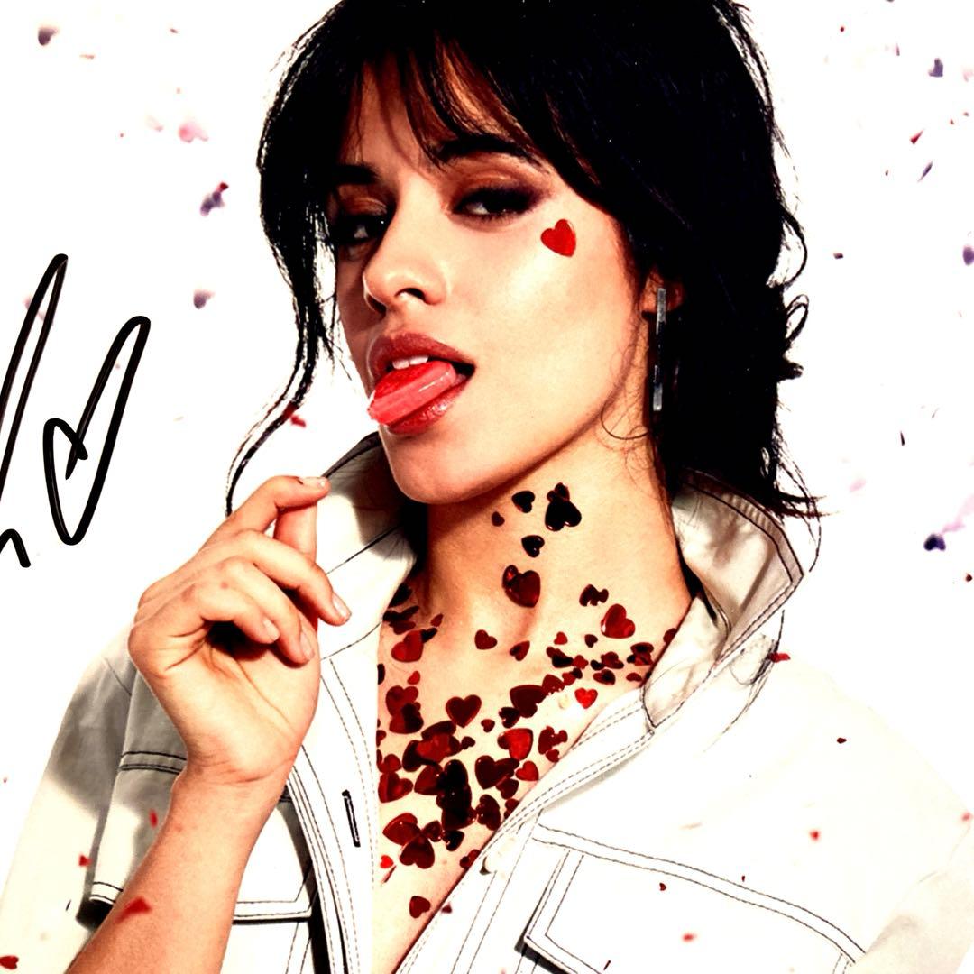 カミラ・カベロ直筆サイン入り超大型写真…Camila Cabello…