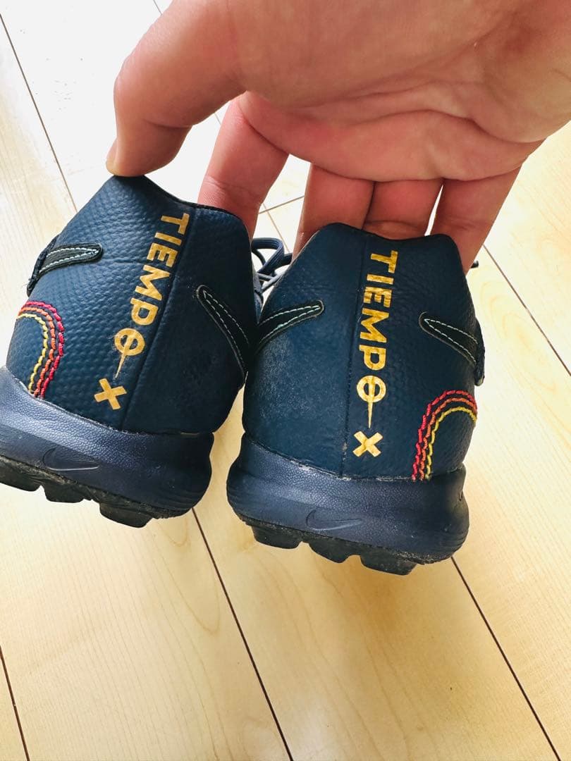 ナイキ サッカーシューズ ネイビー ロナウジーニョモデル