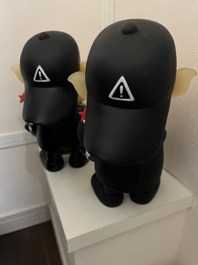 BALZAC TWIM SECRET BASEスカルスーツボマー非売品2体セット