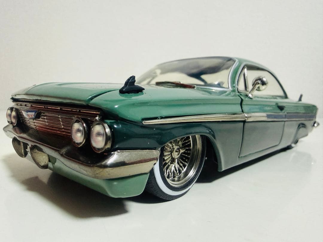 Jada/'61 Chevyシボレー Impalaインパラ 1/24 限定絶版