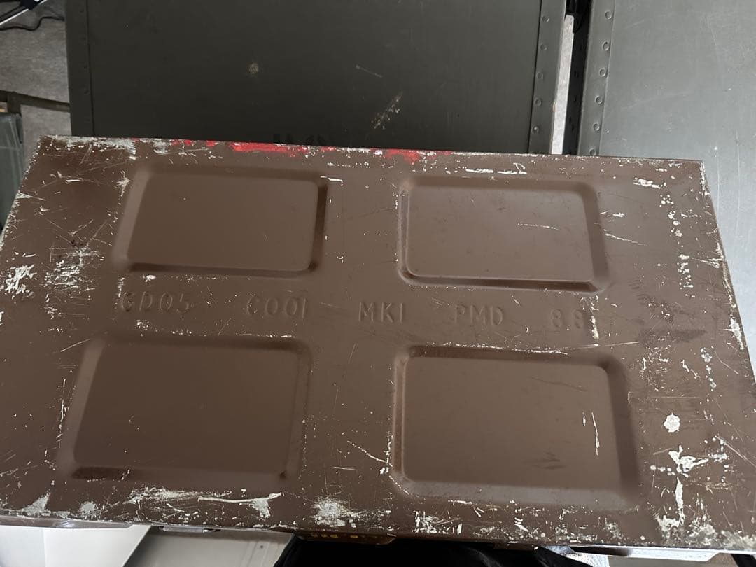 弾薬箱 爆発物用 仕切り付き　ミリタリーボックス　対戦　US 軍物　ヴンテージ