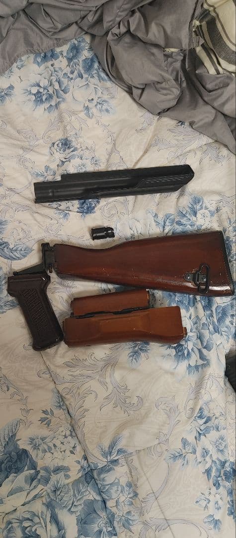 マルイ　AKM 木製ストックと純正部品