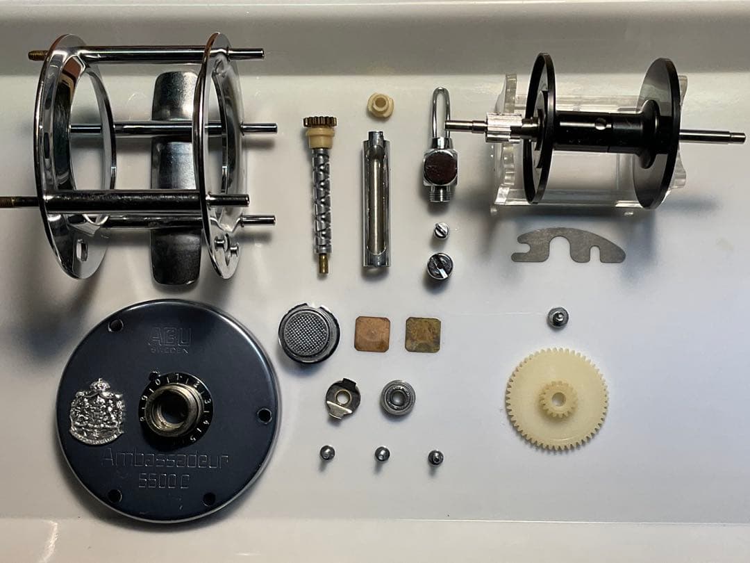 ABU アンバサダー 5500C メンテ済 フレーム修正済