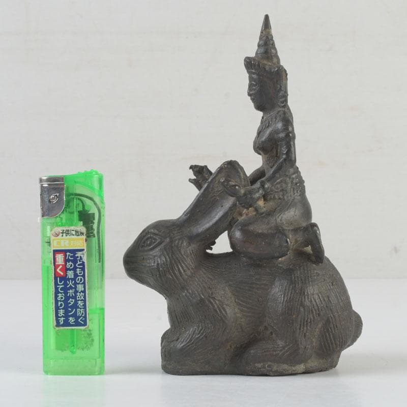 仏教美術　古銅　チベット仏　兎に観音像　仏像　置物　C　9867