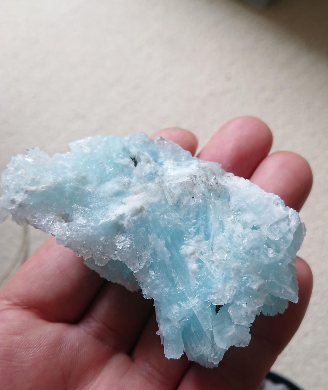 アラゴナイト 原石 天然石 アクアマリンブルー　鉱物