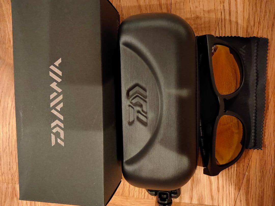 ダイワ 偏光サングラス TLX 014