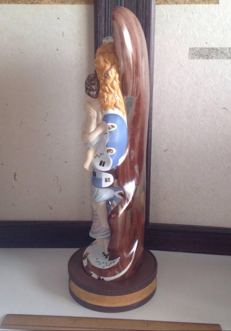 置物：Goebelグスタフ・クリムト『Die drei Lebensalter』