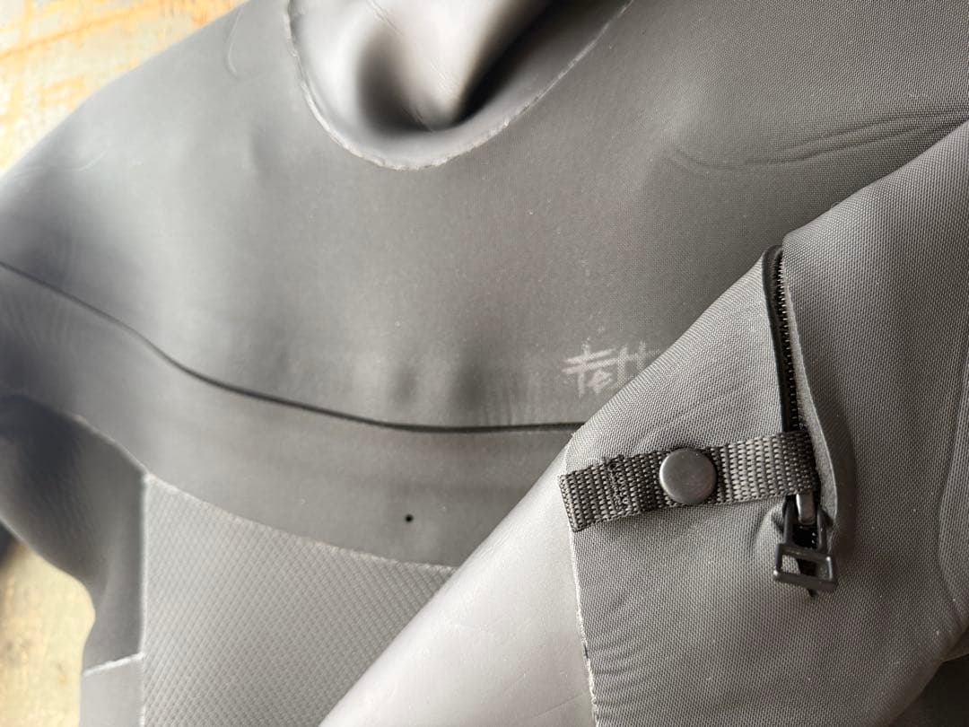 Fellow セミドライ ウェットスーツ Mサイズ