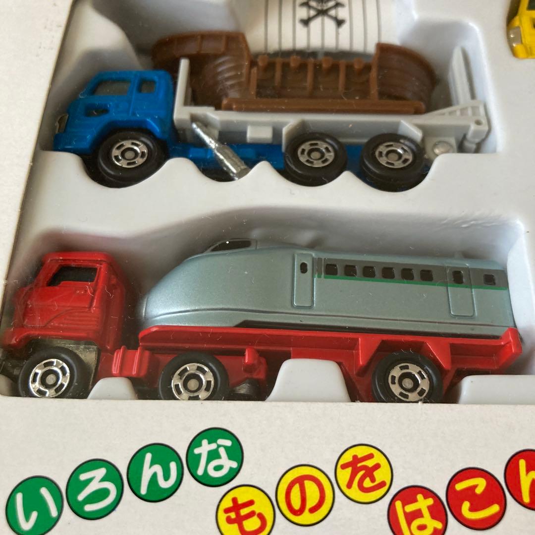 トミカ　ゆかいなトレーラーセット2　未使用品　トミカギフトセット