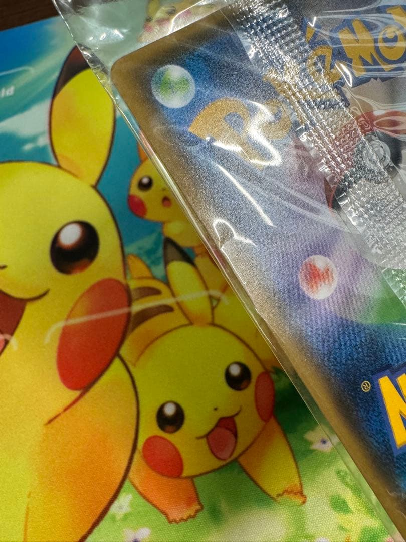 ポンチョを着たイーブイ 未開封 ブラッキー プロモ 141/SM-P