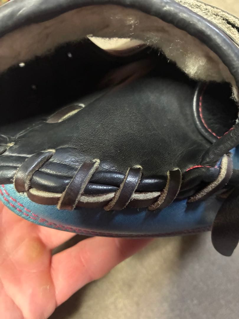 キャッチャーミット　レジェーラ　硬式