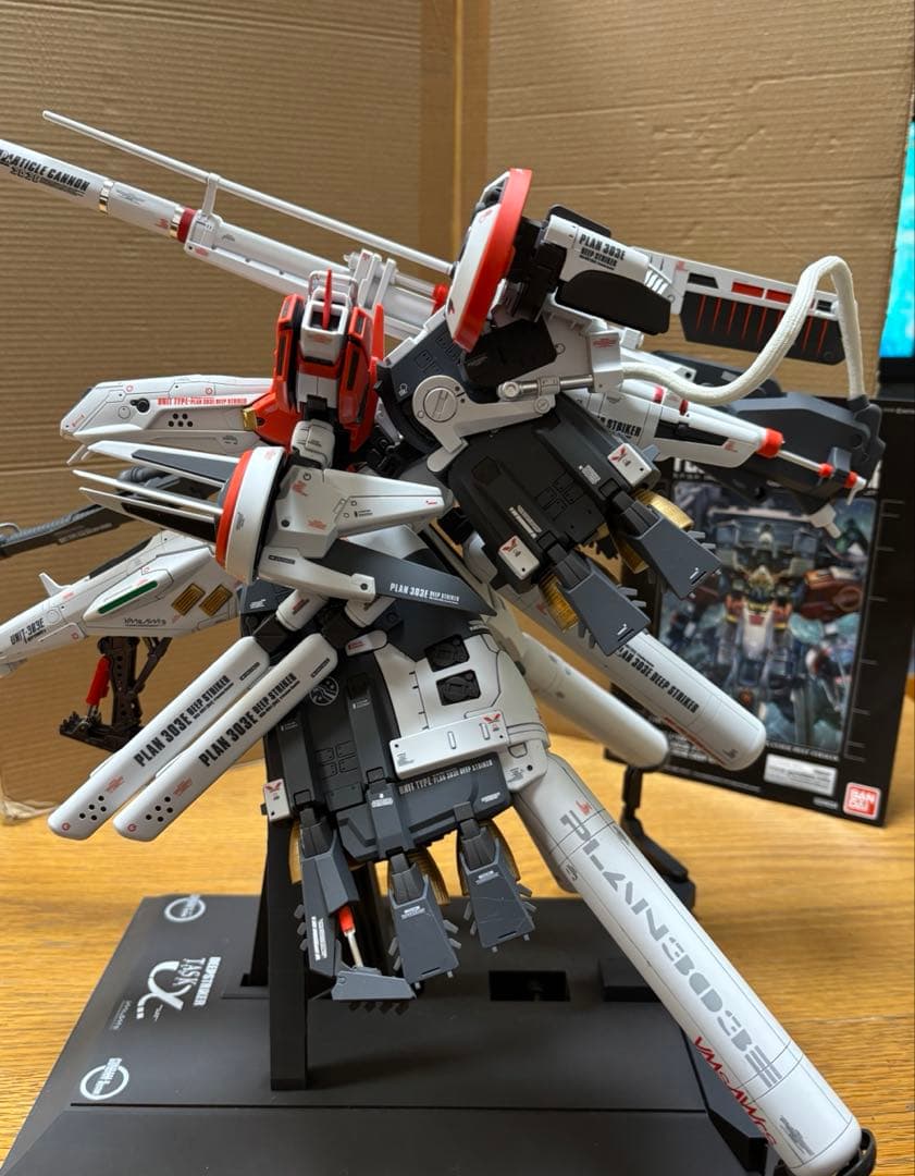 MG PLAN303E ディープストライカー　完成品