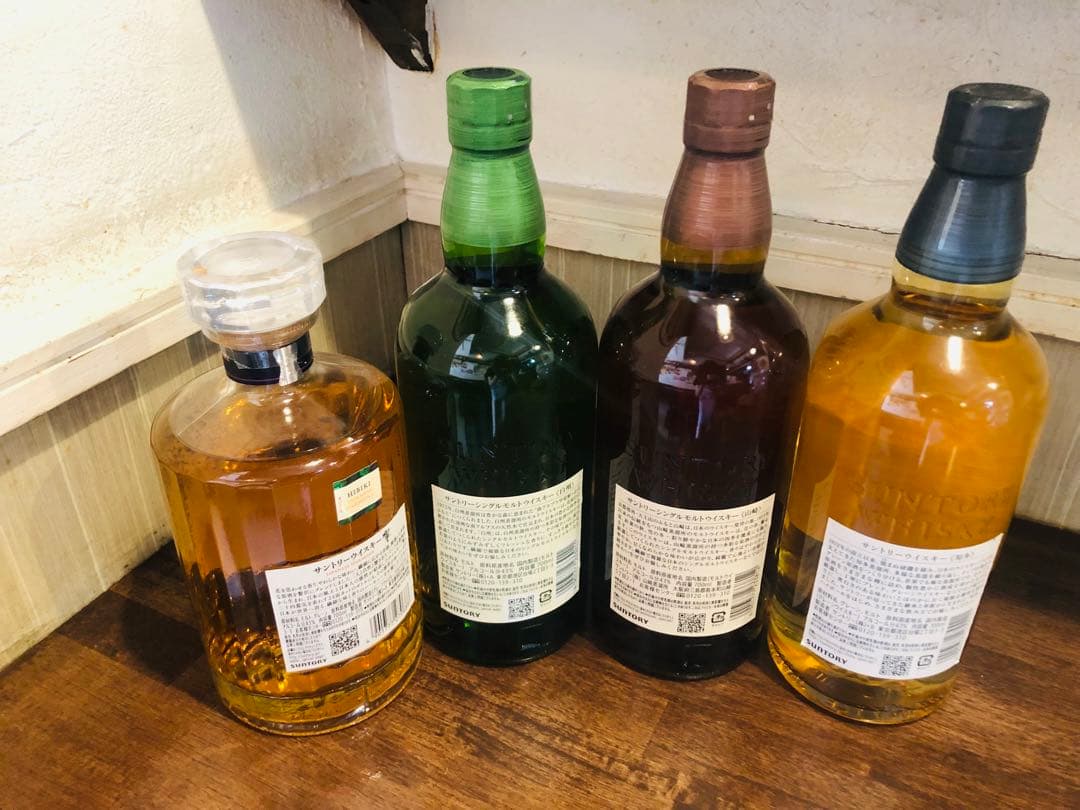 サントリーウイスキー山崎　白州　響 知多 4本セット700ml