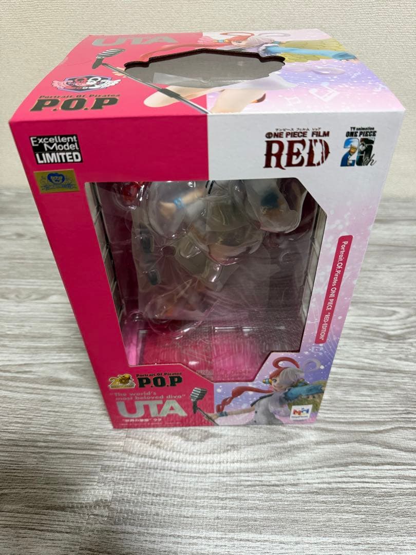 ワンピース、ウタフィギュア新品未開封品