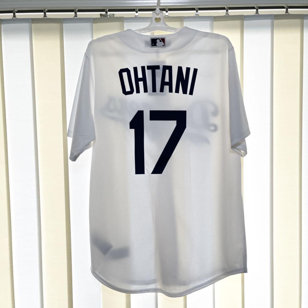 【新品未使用】LAドジャース　応援グッズ　大谷翔平　ユニフォーム　メンズM