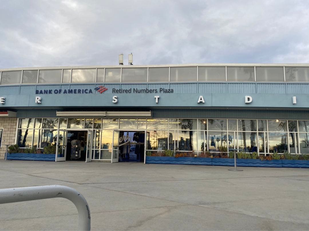 【新品未使用】LAドジャース　応援グッズ　大谷翔平　ユニフォーム　メンズM