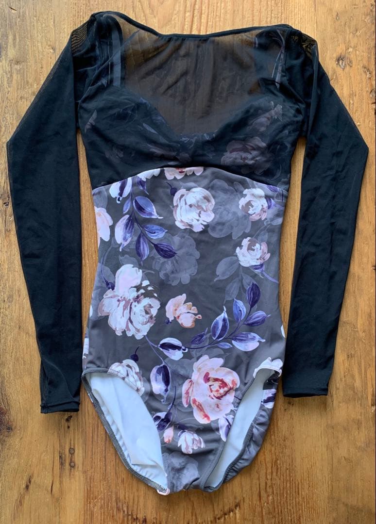 スティナstina 長袖レオタードM