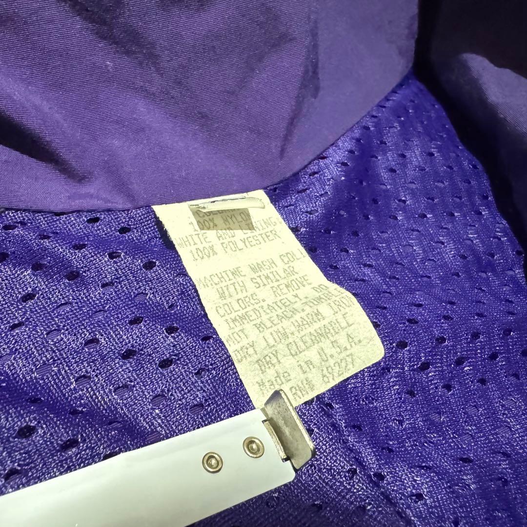 希少　ロサンゼルス・レイカーズ　優勝記念　ブルゾン　ナイロン　ジャケット