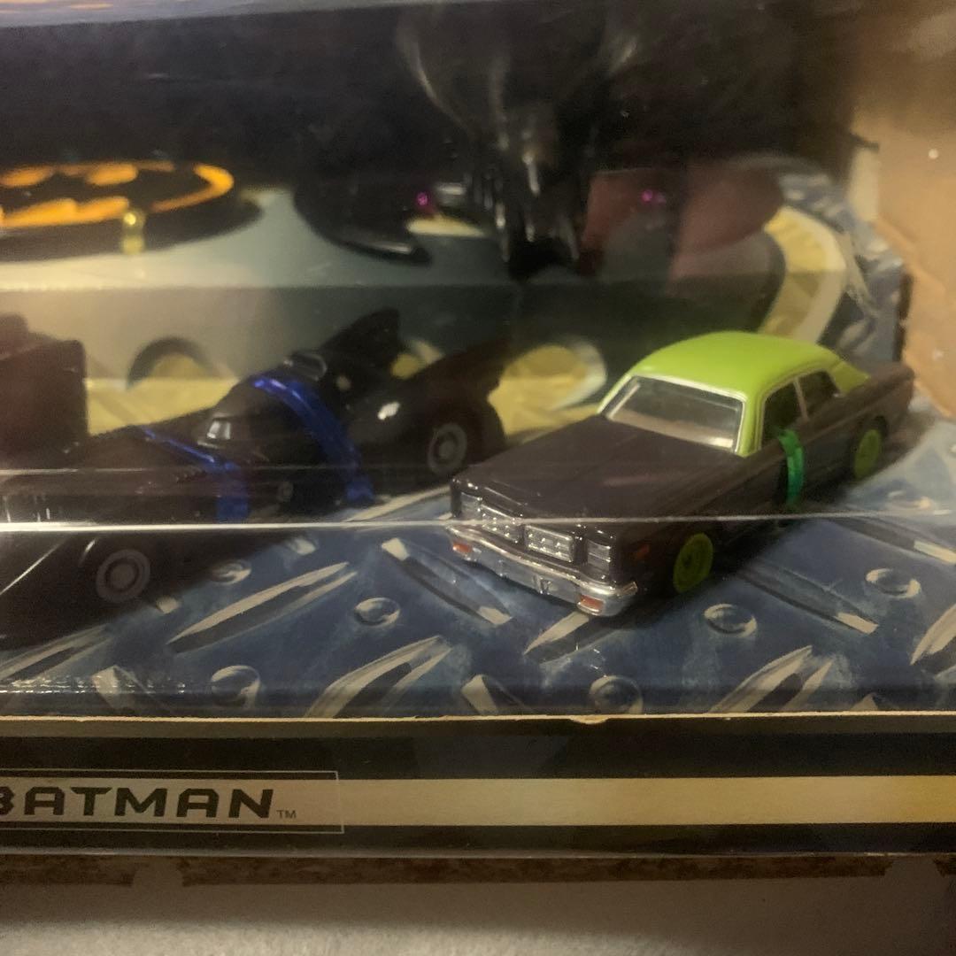 ミニカー BATMAN Hot Wheels y Bandai 1:64 2004